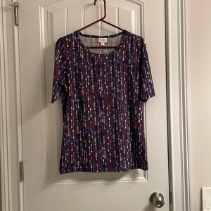 LuLaRoe “Gigi” Blue and Red Arrows Top